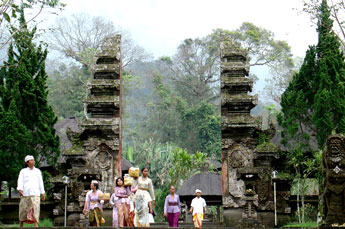 Batukaru Temple in the rainforest