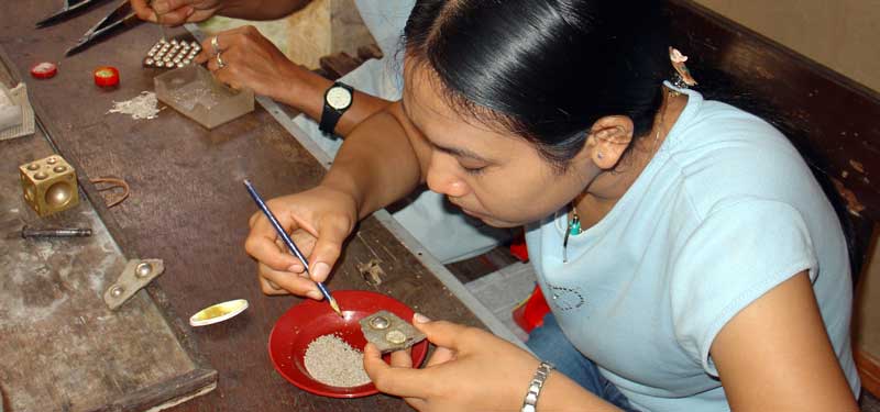 Bali silver smith at Celuk