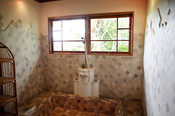 Villa Bougainvillea - bathroom