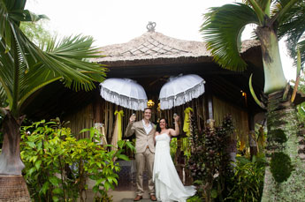 Villa Kompiang Bali Wedding - happy couple toasting