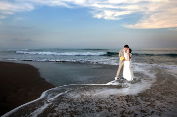 Villa Kompiang Bali Wedding - photo session on the west coast